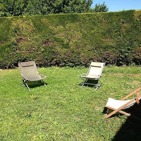 Bed and Breakfast Chez Calou Mane  Екстер'єр фото