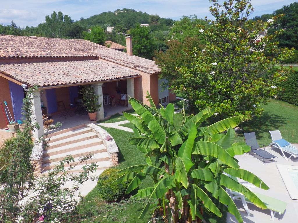 Bed and Breakfast Chez Calou Mane  Екстер'єр фото