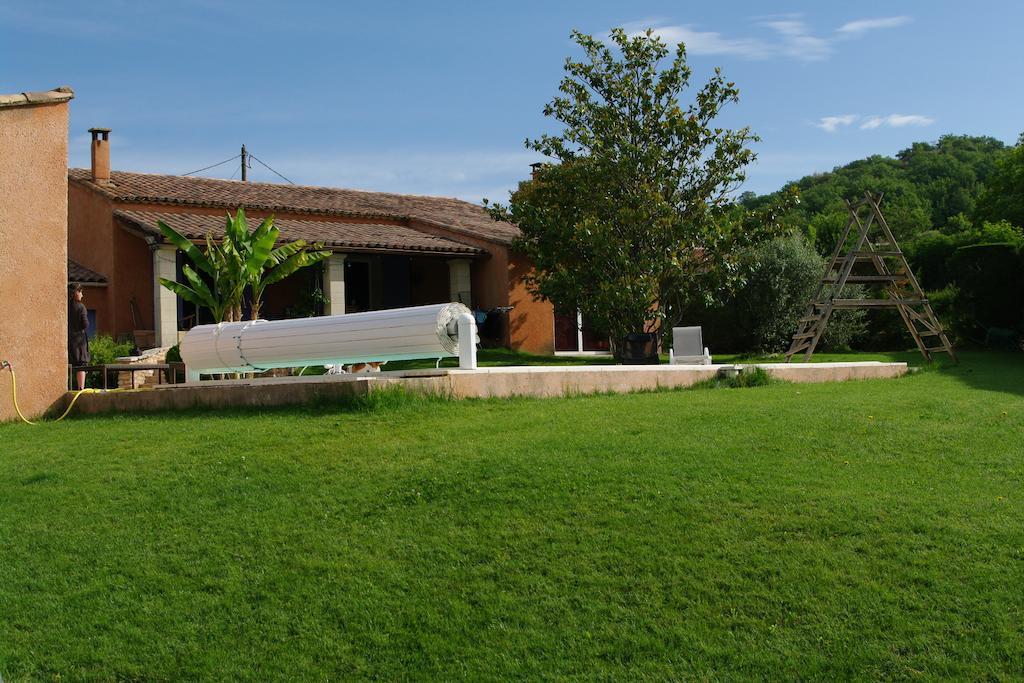 Bed and Breakfast Chez Calou Mane  Екстер'єр фото